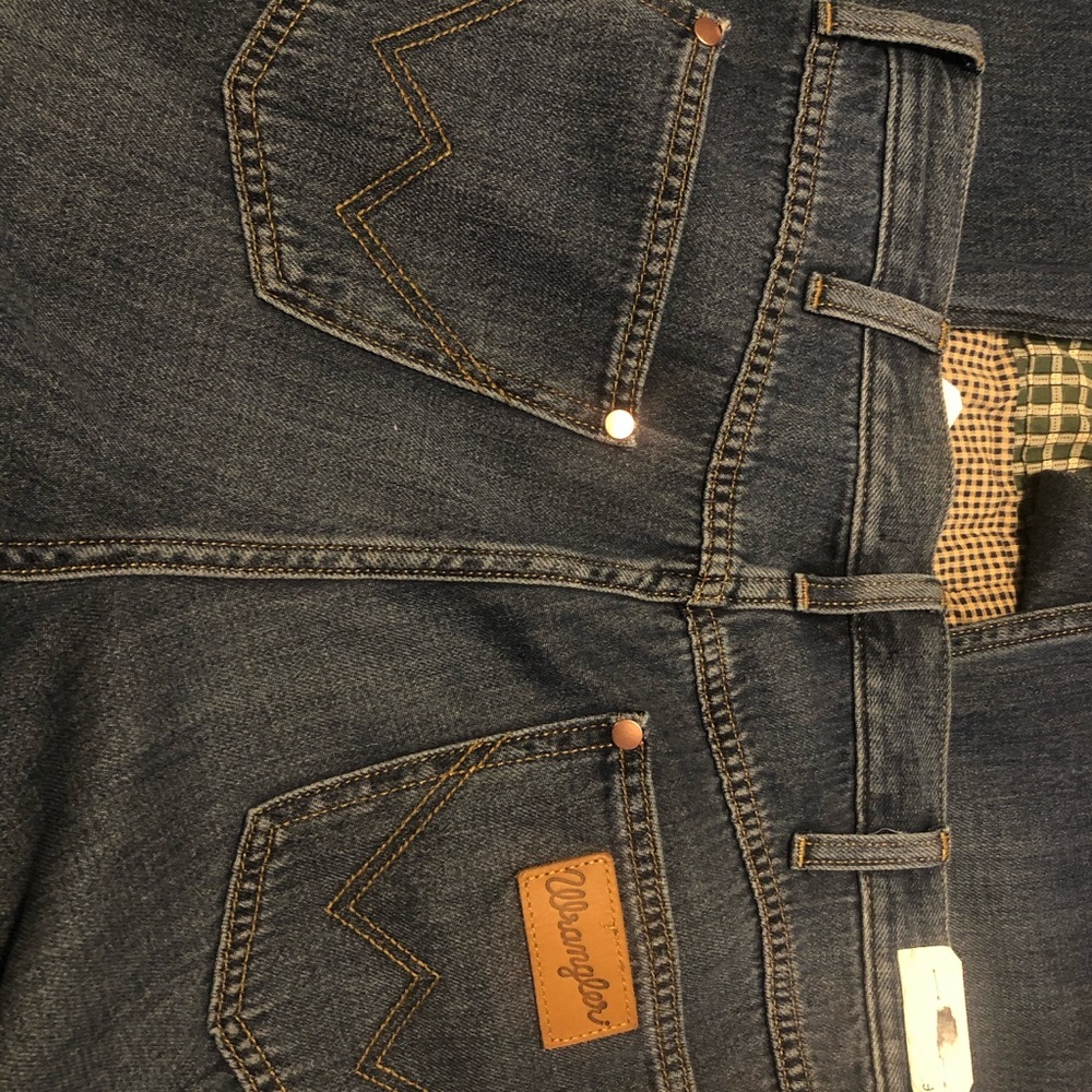 Wrangler exaggerated Boot cut SOLD